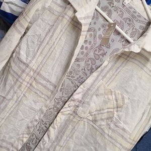 Womens Medium Long sleeve button up